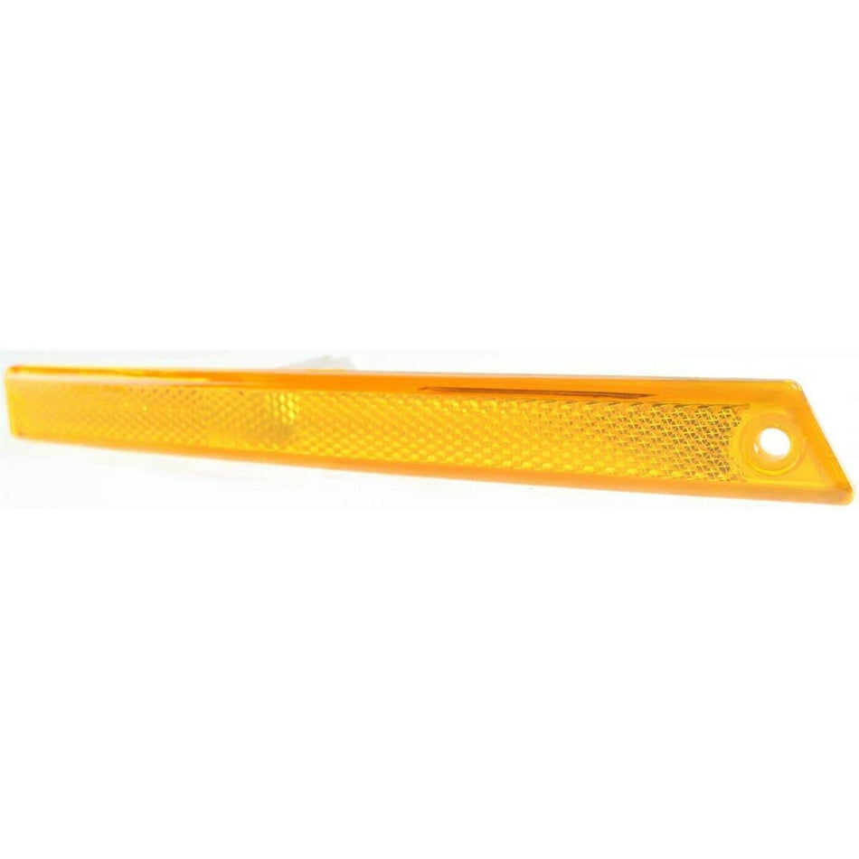 Front Passenger Side Marker Light Fits 1997-2005 Chevrolet Malibu 2004-2005 Classic 2004 Classic LS 1997-2003 Malibu GM2551171