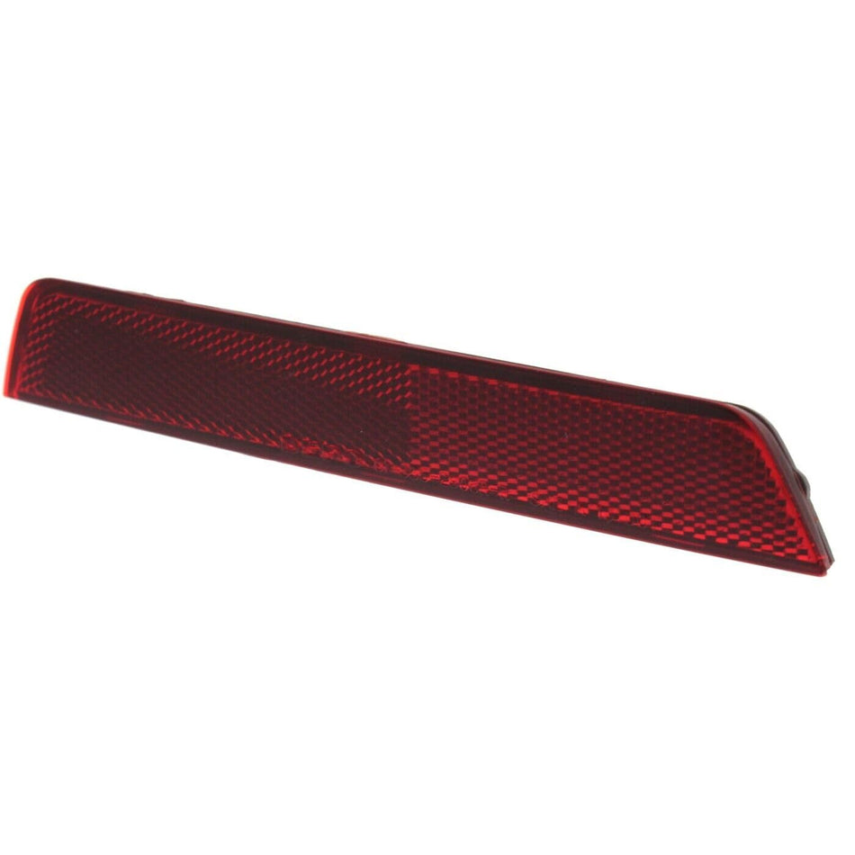 Rear Passenger Side Bumper Reflector Fits 2010-2017 Chevrolet Equinox 2010-2017 Equinox Red Lens GM1185110 25809862
