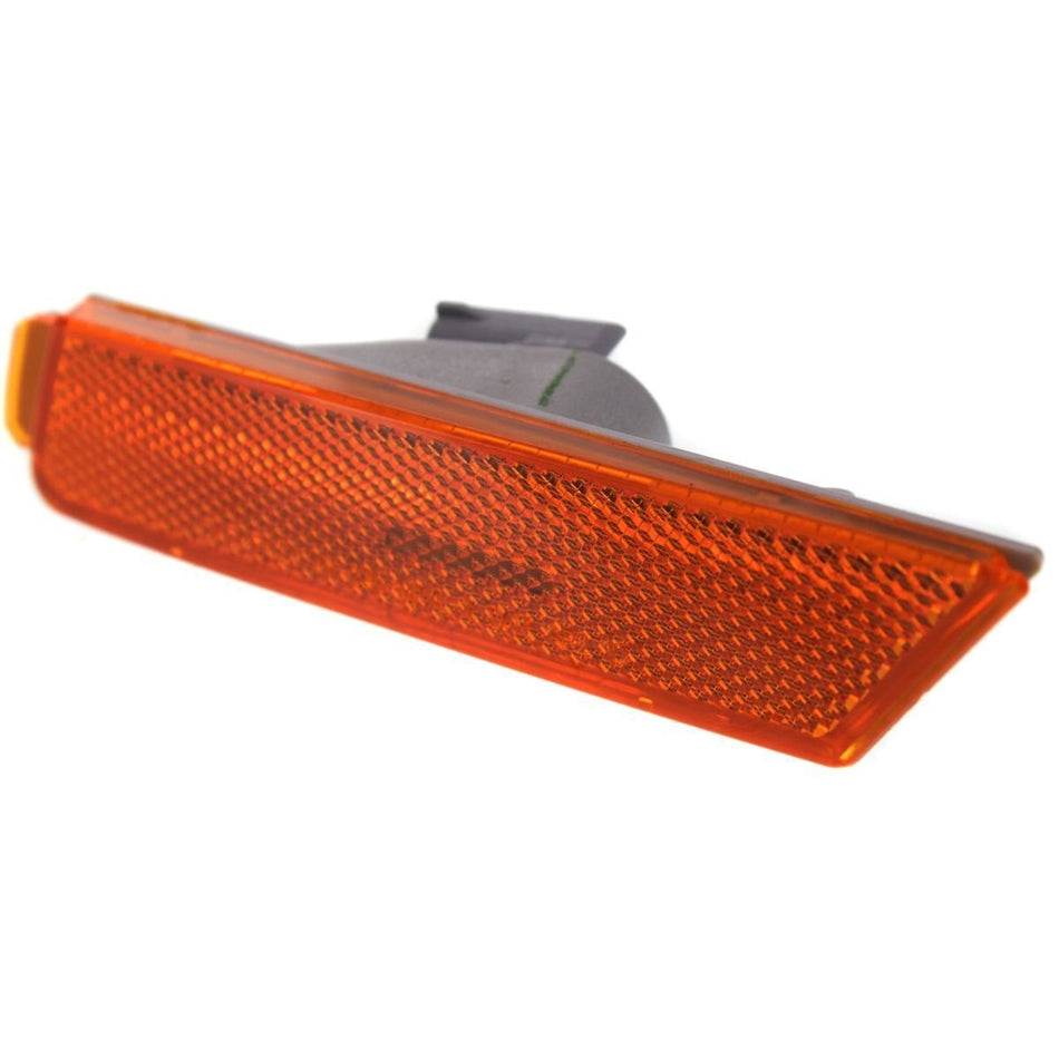 Front Driver Side Marker Light Fits 2010-2015 Chevrolet Camaro 2015 Camaro LS 2Door 2015 Camaro LT 2Door 2015 Camaro SS 2Door GM2550197