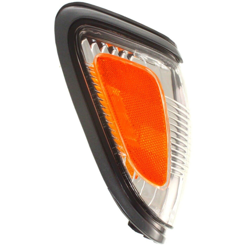 Front Passenger Side Parking Marker Light Fits 2001-2004 Toyota Tacoma 2004 Tacoma 2001-2003 Tacoma DLX Clear Lens TO2521160