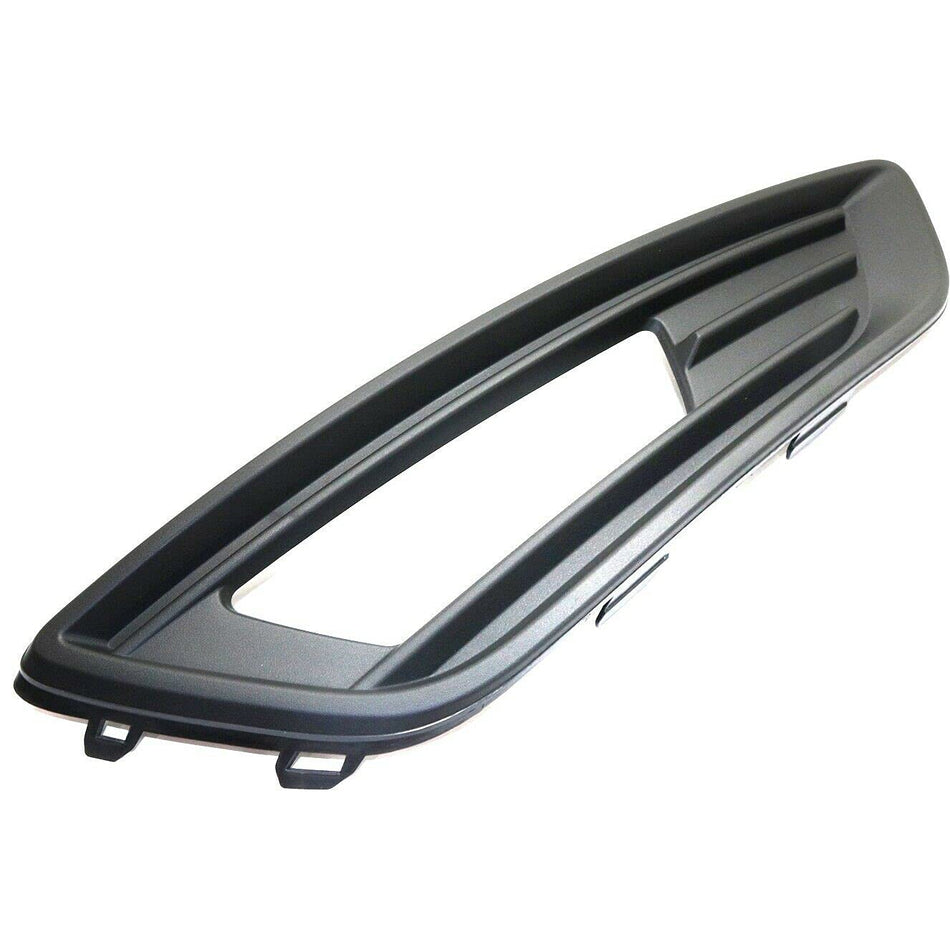 DAT AUTO PARTS Front Right Passenger Side Fog Light Bezel Cover Trim Molding Bumper Insert Replacement For 2015-2018 Ford Focus S and SE Models Bla...