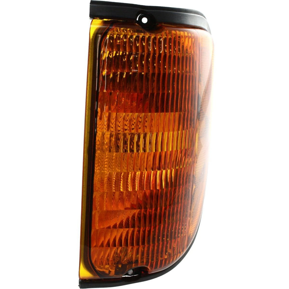 Front Driver Side Marker Light Fits 2003-2007 Ford Econoline 2003-2007 Econoline Van FO2520173