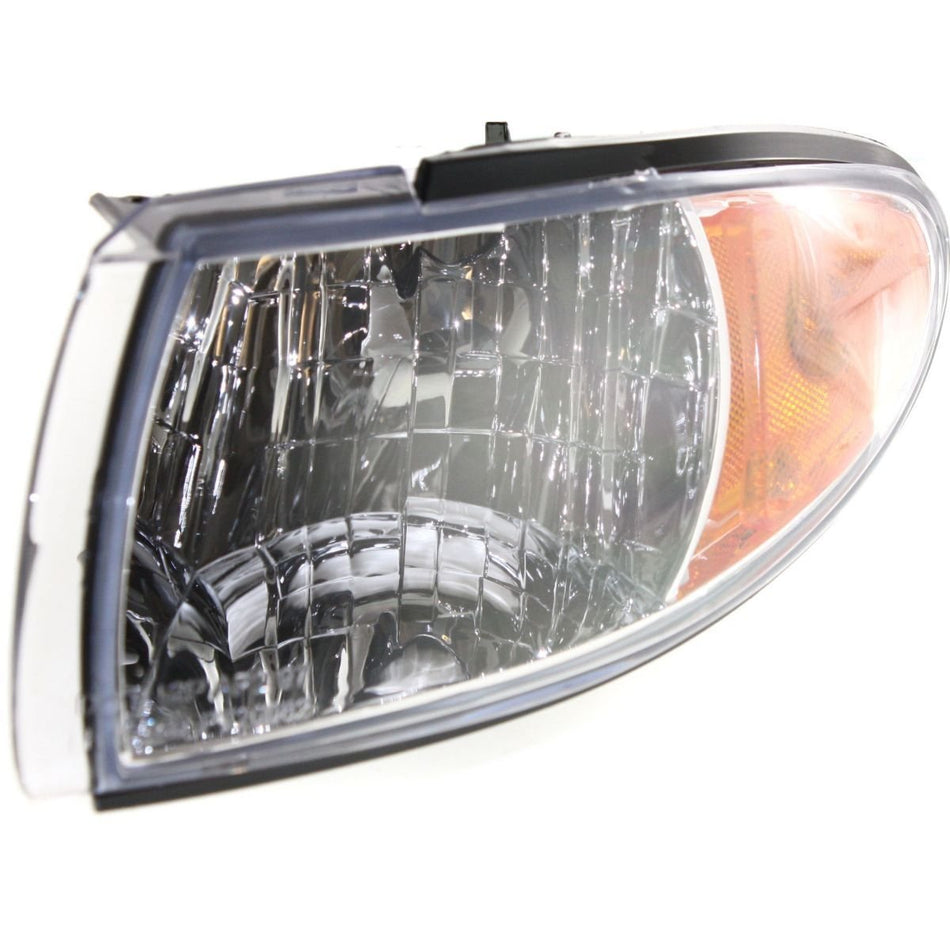Front Driver Side Parking Marker Light Assembly 1997-2003 Fits 1997-2003 Grand Prix Clear Lens GM2520153