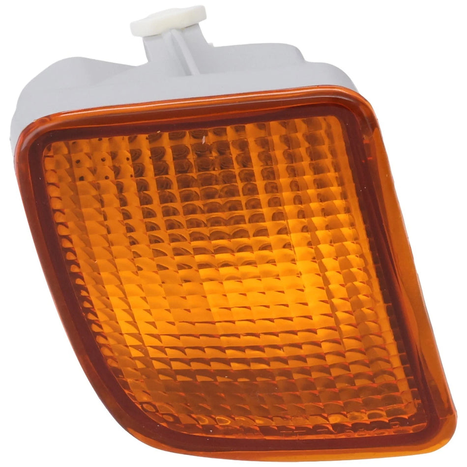 Front Passenger Turn Signal Light Fits 1998-2000 Toyota Tacoma With Bulb TO2531128 8151004010
